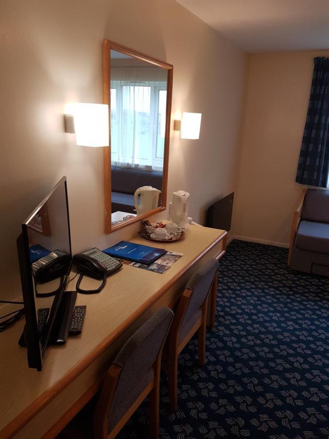 Travel Plaza Hotel Desborough Ngoại thất bức ảnh
