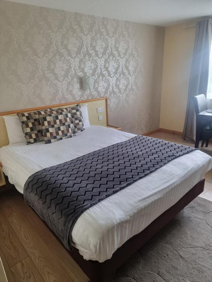 Travel Plaza Hotel Desborough Ngoại thất bức ảnh