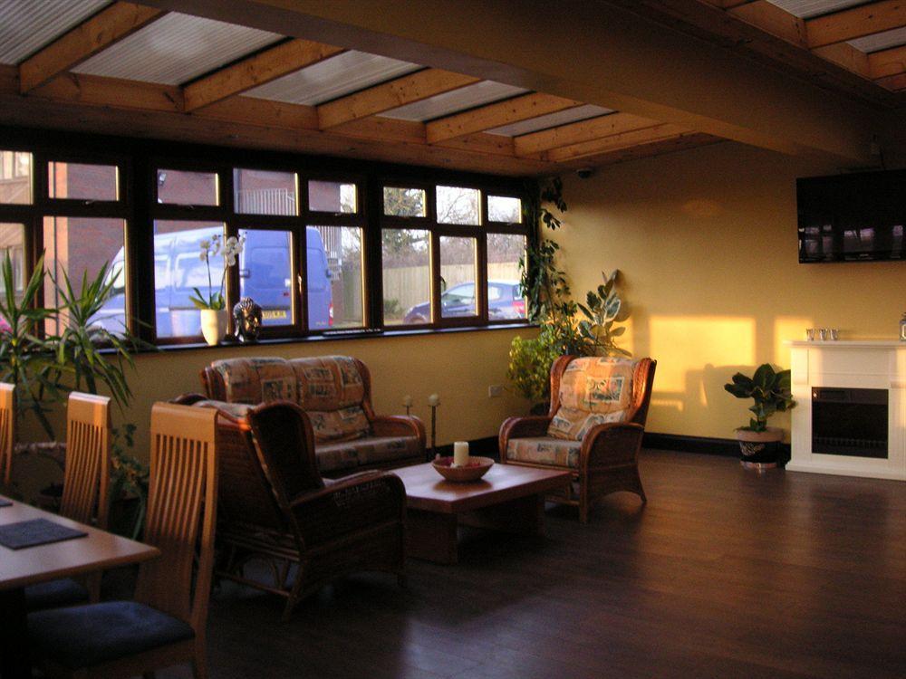 Travel Plaza Hotel Desborough Ngoại thất bức ảnh