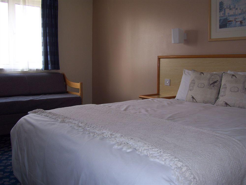 Travel Plaza Hotel Desborough Ngoại thất bức ảnh