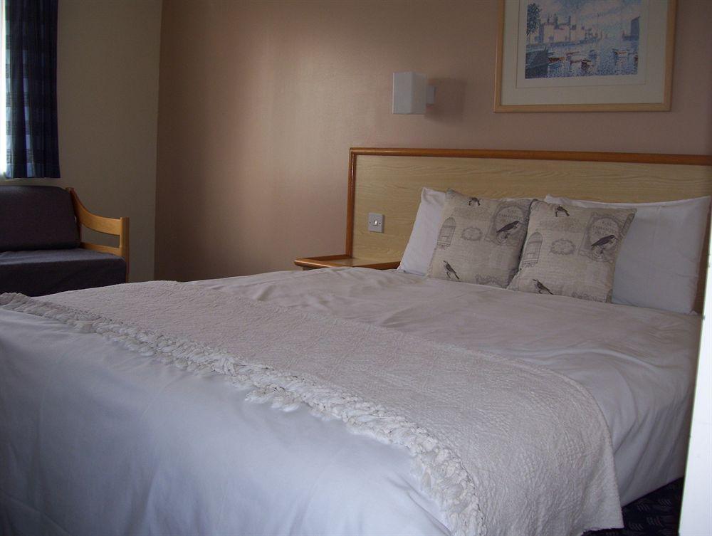 Travel Plaza Hotel Desborough Ngoại thất bức ảnh