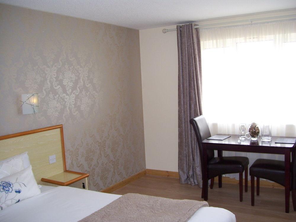 Travel Plaza Hotel Desborough Ngoại thất bức ảnh