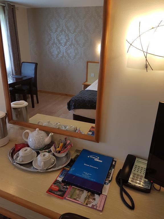 Travel Plaza Hotel Desborough Ngoại thất bức ảnh