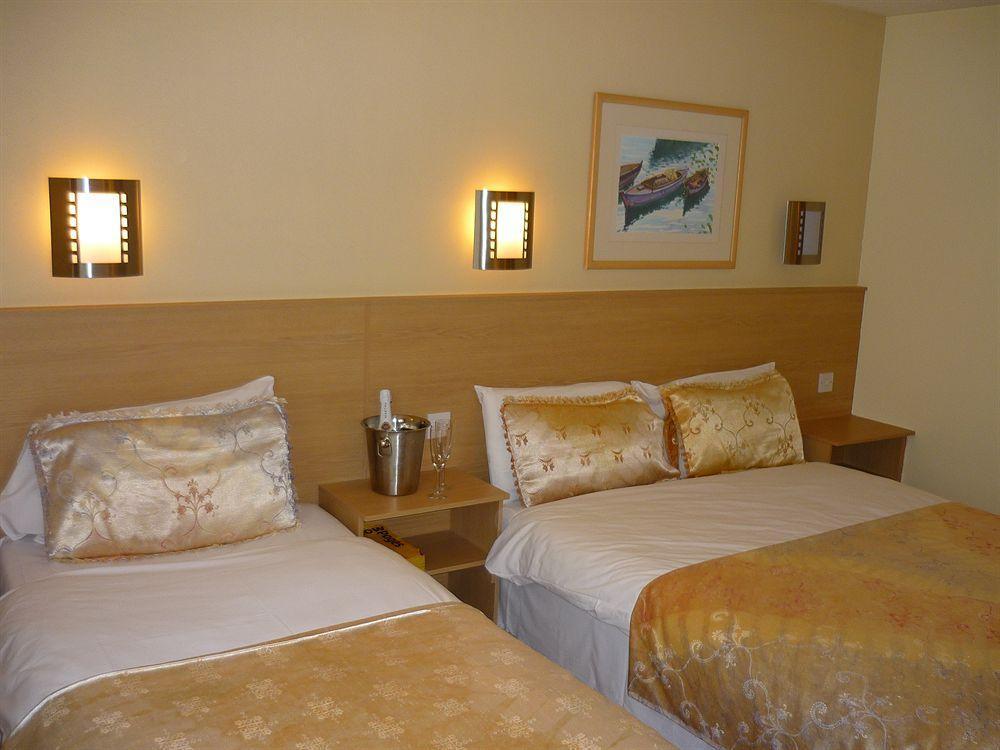 Travel Plaza Hotel Desborough Ngoại thất bức ảnh