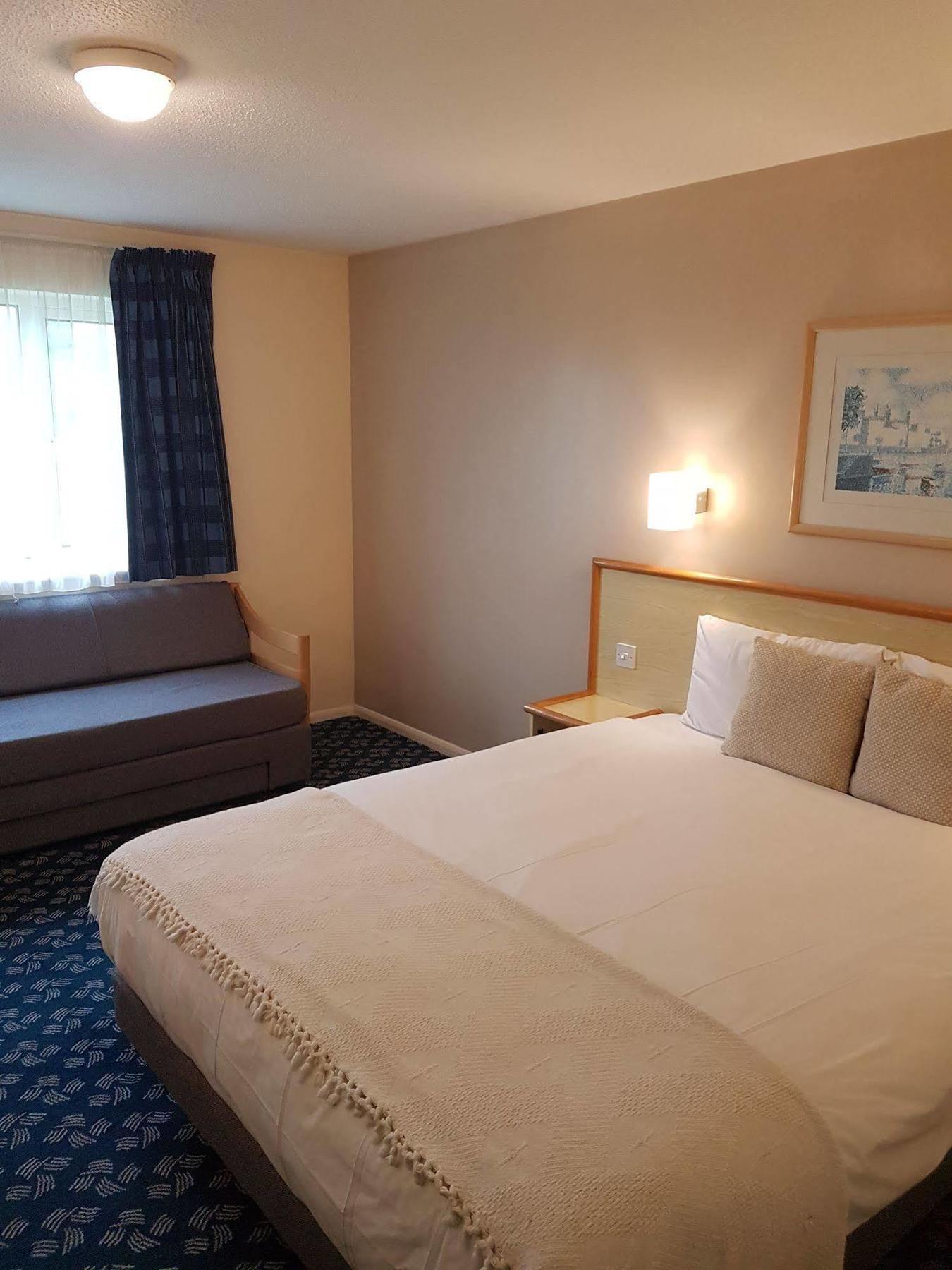 Travel Plaza Hotel Desborough Ngoại thất bức ảnh