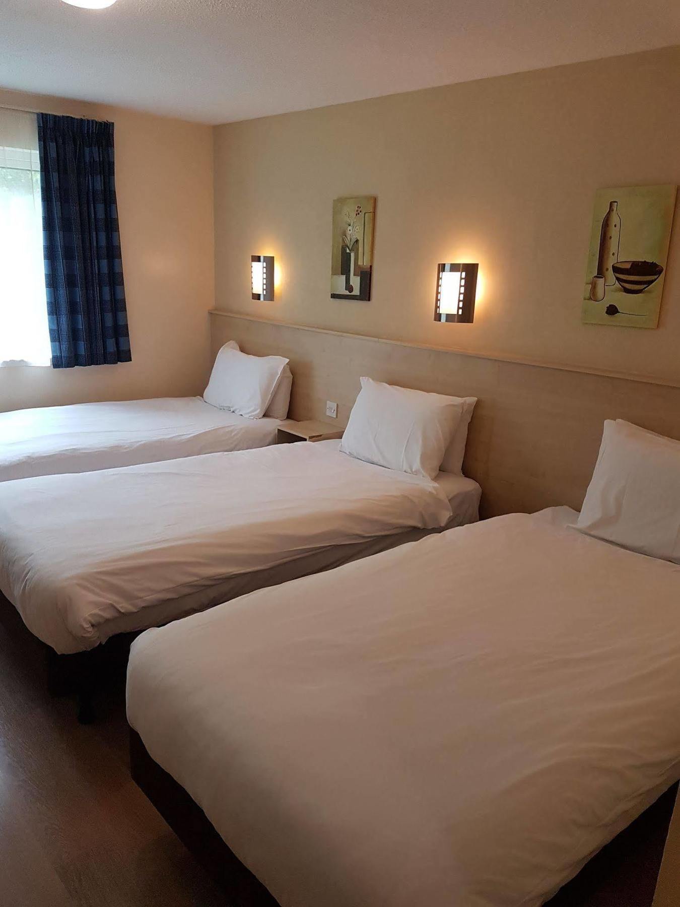 Travel Plaza Hotel Desborough Ngoại thất bức ảnh